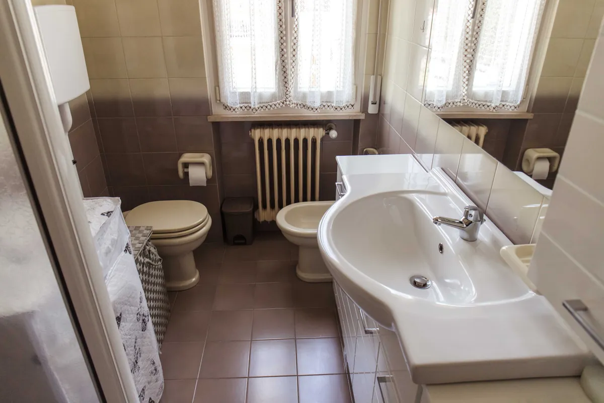 Il bagno con doccia